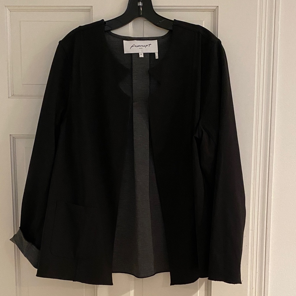 Foxcroft Women's Reversible Black and Gray Relaxed Blazer